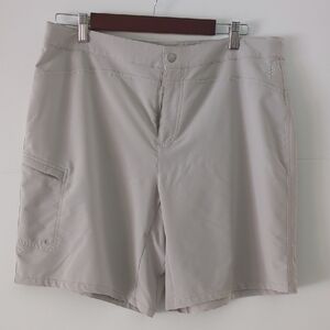 Coolibar UPF+50 lightweight stretchy Gray Shorts outdoor vacation beach L